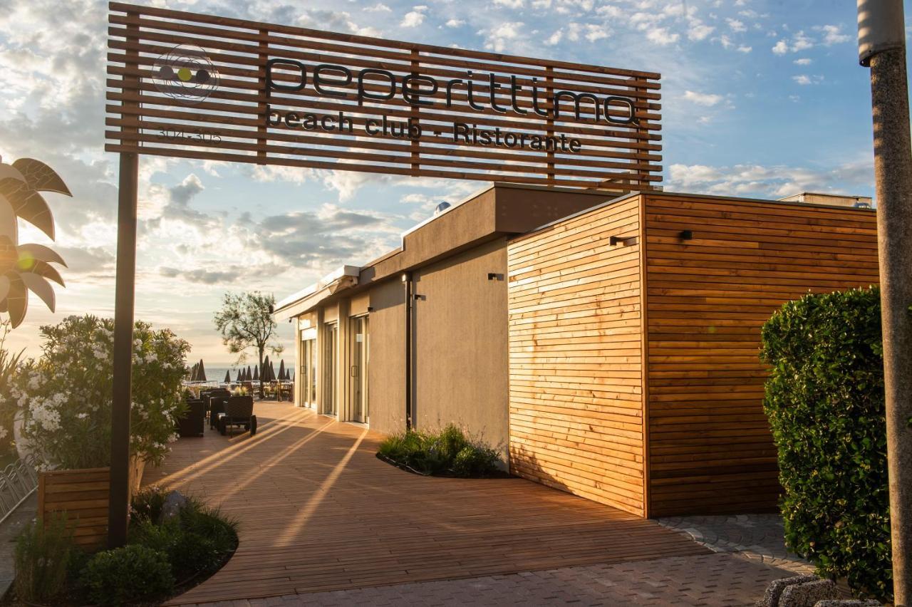 Hotel Solemare Milano Marittima Exterior foto