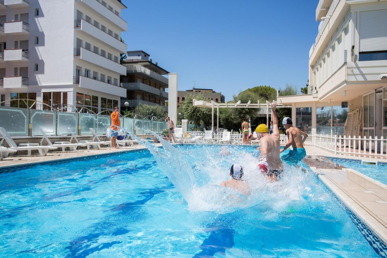 Hotel Solemare Milano Marittima Exterior foto